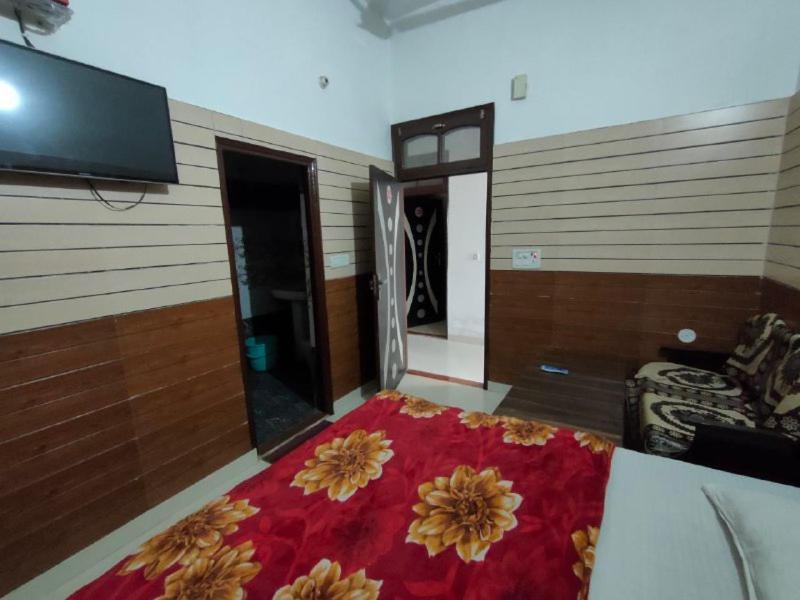 Arjun Guest House Pathānkot Exteriör bild